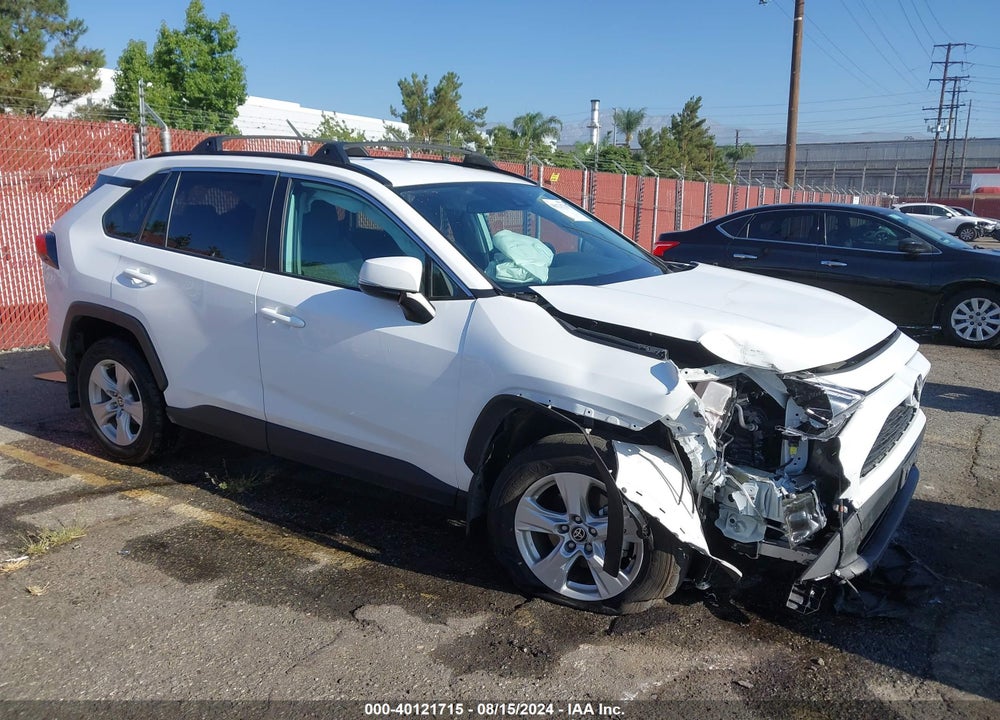 2021 TOYOTA RAV4 XLE VIN: 2T3W1RFV6MW153384