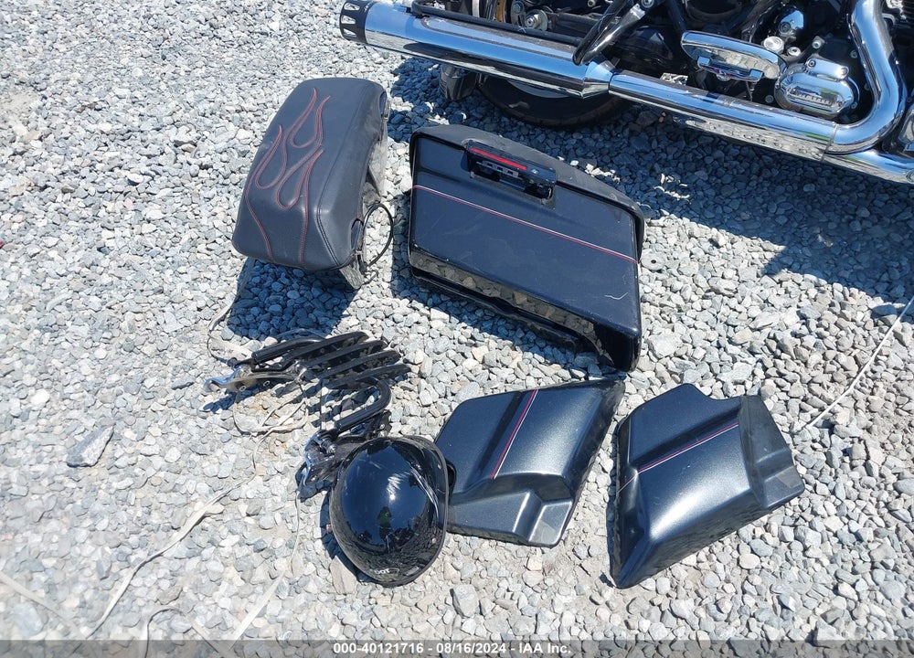 2009 HARLEY-DAVIDSON FLHX VIN: 1HD1KB41X9Y623524