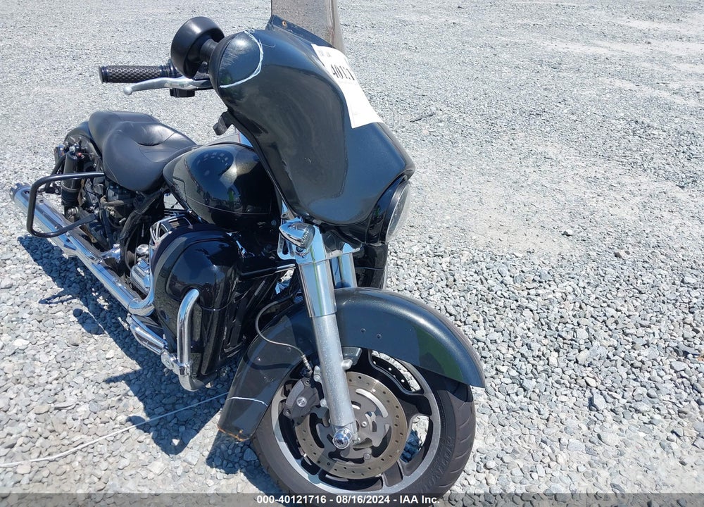 2009 HARLEY-DAVIDSON FLHX VIN: 1HD1KB41X9Y623524