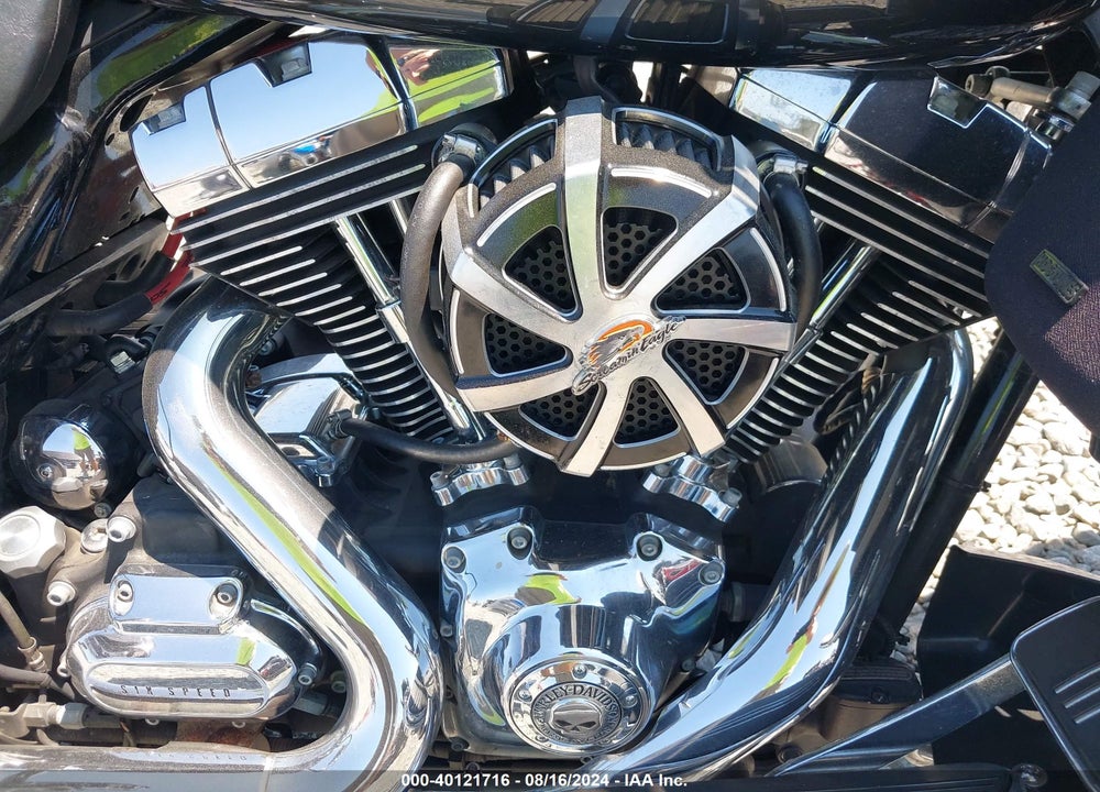 2009 HARLEY-DAVIDSON FLHX VIN: 1HD1KB41X9Y623524