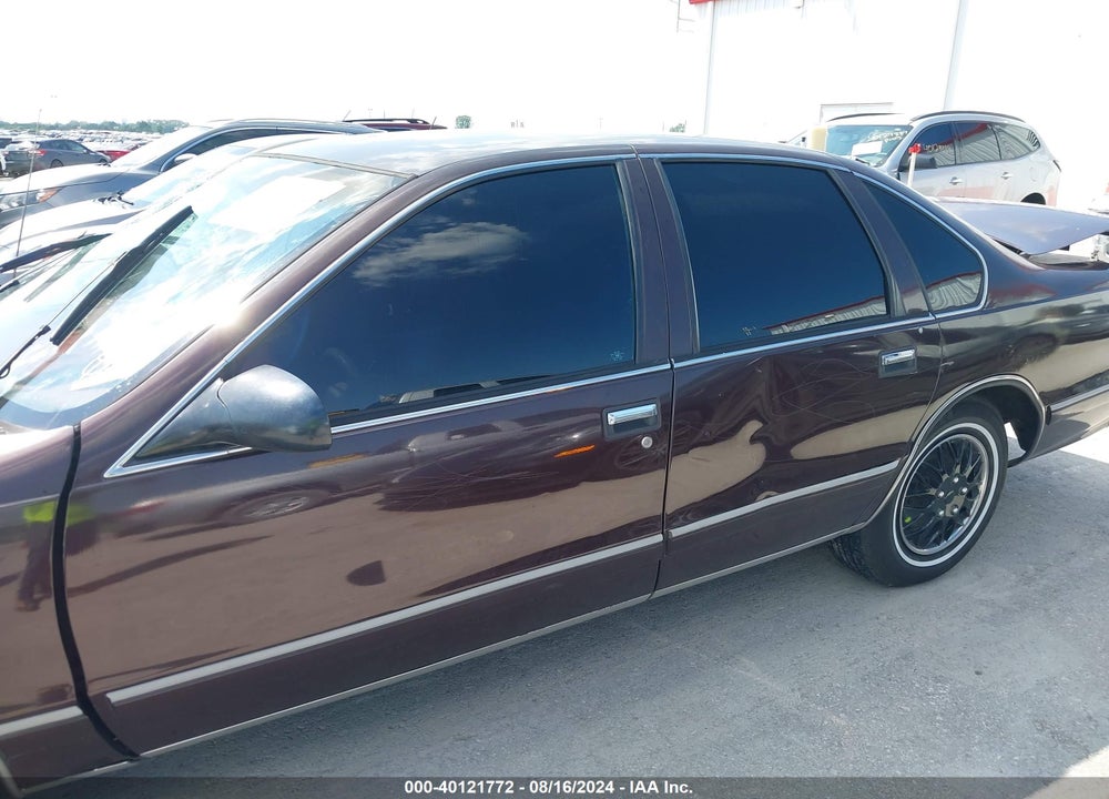 1996 CHEVROLET CAPRICE CLASSIC VIN: 1G1BL52W0TR156420