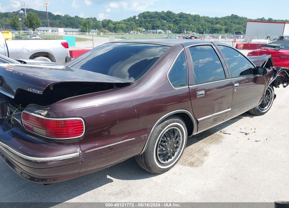 1996 CHEVROLET CAPRICE CLASSIC VIN: 1G1BL52W0TR156420