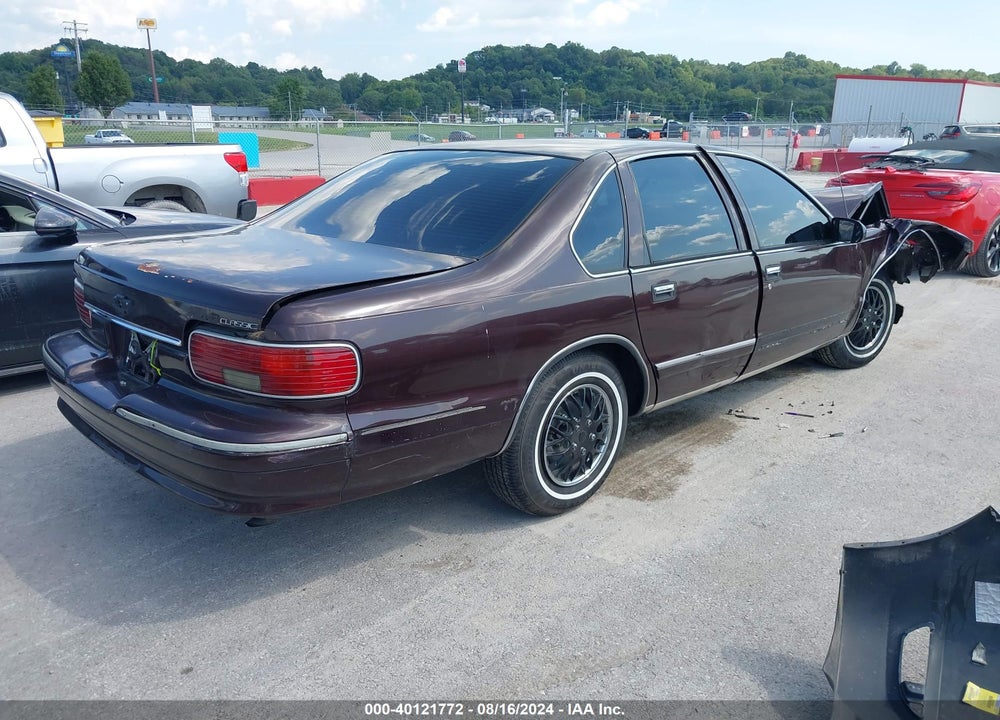 1996 CHEVROLET CAPRICE CLASSIC VIN: 1G1BL52W0TR156420