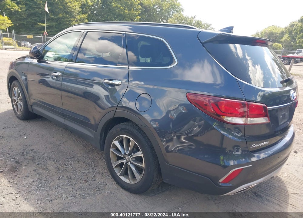 2017 HYUNDAI SANTA FE SE VIN: KM8SMDHF3HU175839