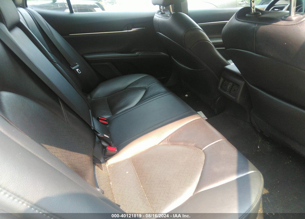 2021 TOYOTA CAMRY XLE VIN: 4T1F11AK3MU427373
