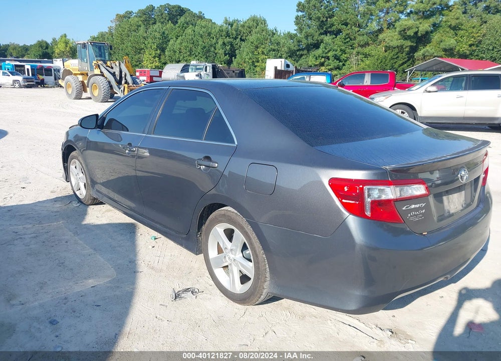 2013 TOYOTA CAMRY SE VIN: 4T1BF1FK3DU263910