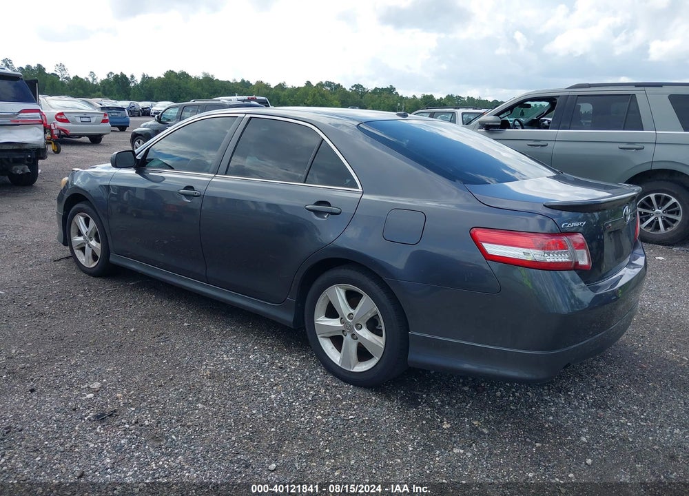 2011 TOYOTA CAMRY SE VIN: 4T1BF3EK2BU738313