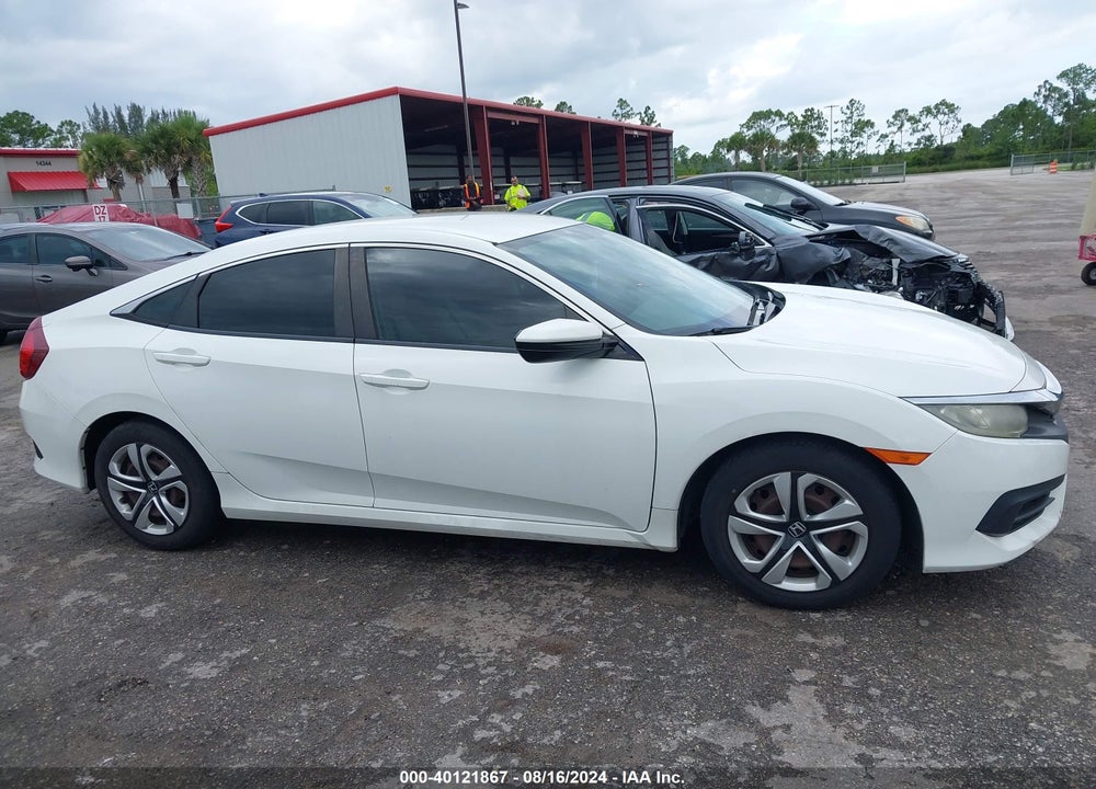 2018 HONDA CIVIC LX VIN: 19XFC2F57JE031903