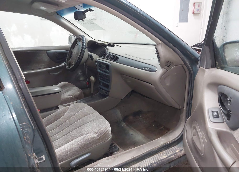 1998 CHEVROLET MALIBU VIN: 1G1ND52M4W6150294