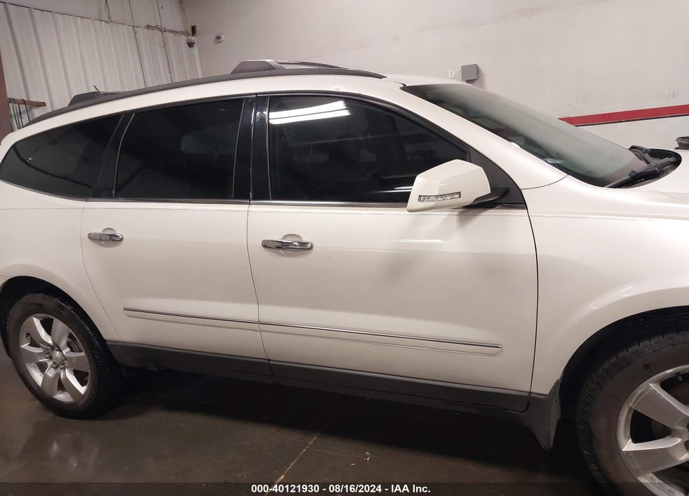 2011 CHEVROLET TRAVERSE LTZ VIN: 1GNKRLED8BJ122475