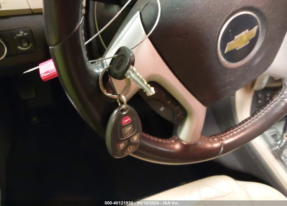 2011 CHEVROLET TRAVERSE LTZ VIN: 1GNKRLED8BJ122475