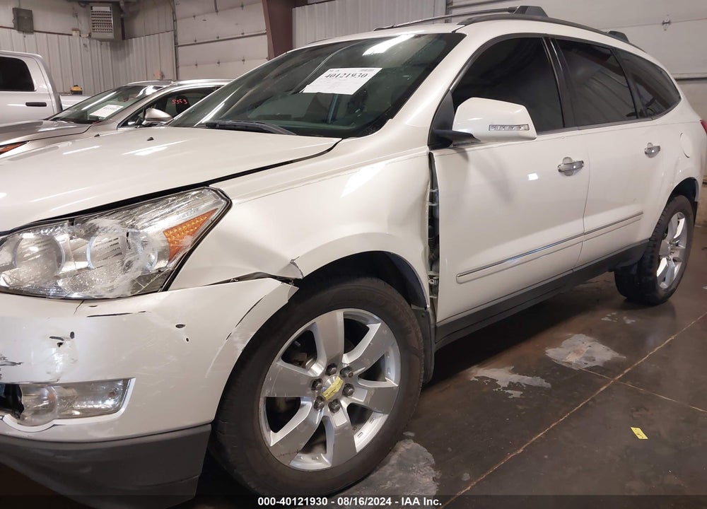 2011 CHEVROLET TRAVERSE LTZ VIN: 1GNKRLED8BJ122475