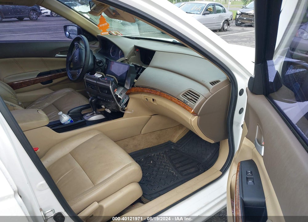 2010 HONDA ACCORD SDN 2.4 EX-L/EX-L VIN: 1HGCP2F84AA133956