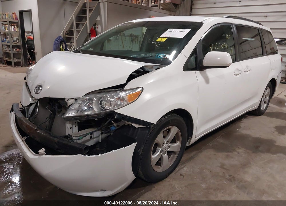 2011 TOYOTA SIENNA LE V6 VIN: 5TDKK3DC0BS123449