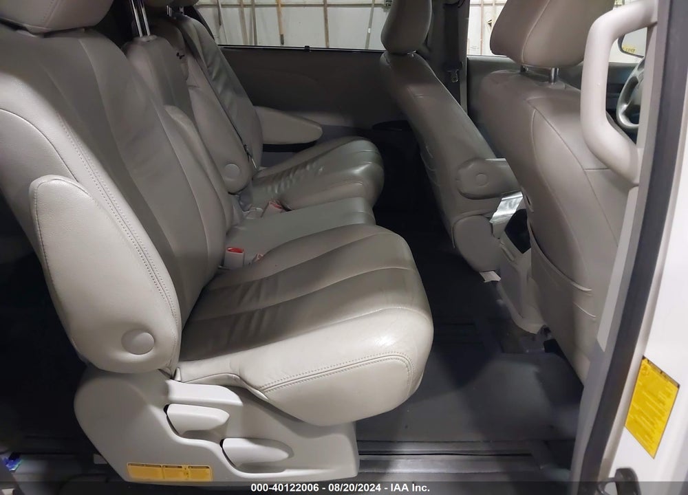 2011 TOYOTA SIENNA LE V6 VIN: 5TDKK3DC0BS123449