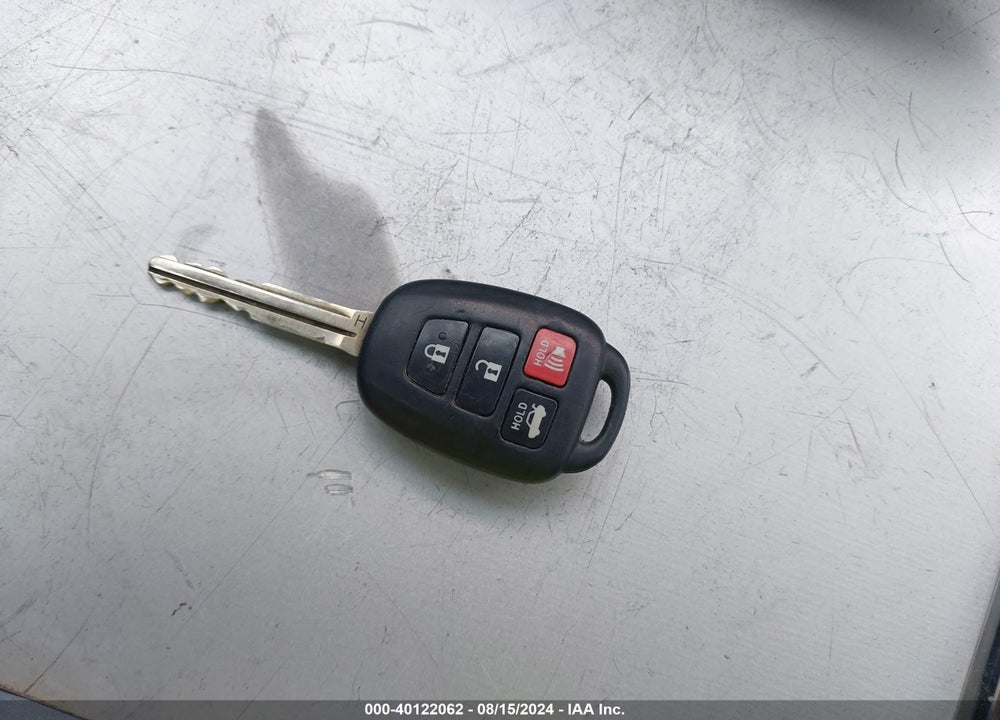 2014 TOYOTA COROLLA VIN: 5YFBURHE0EP123702