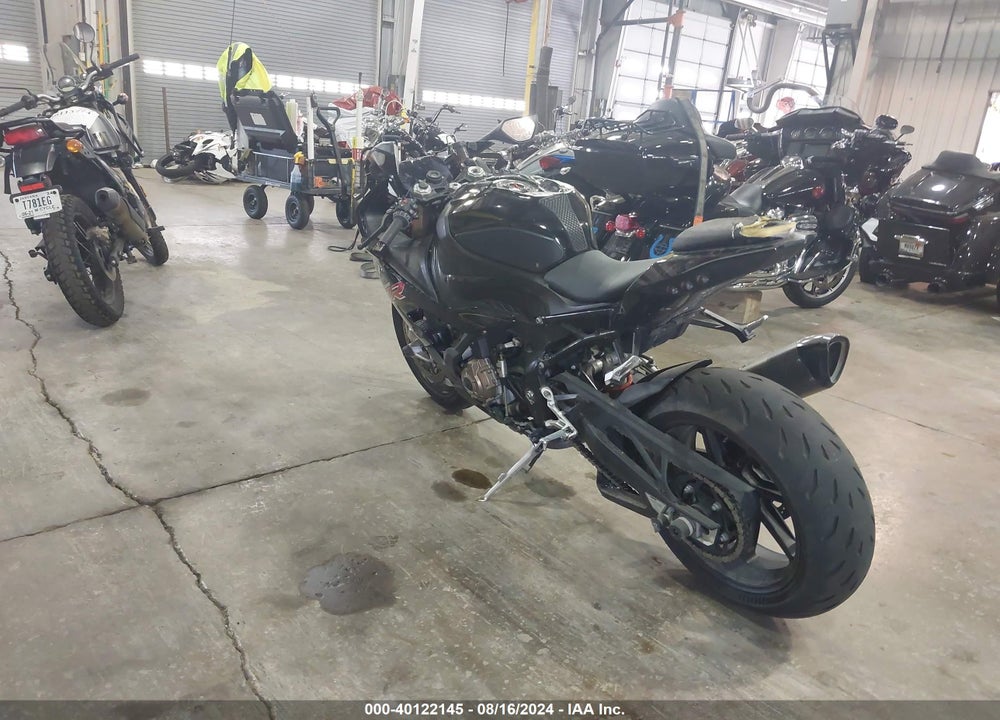 2022 BMW S 1000 RR VIN: WB10E2305N6E95907