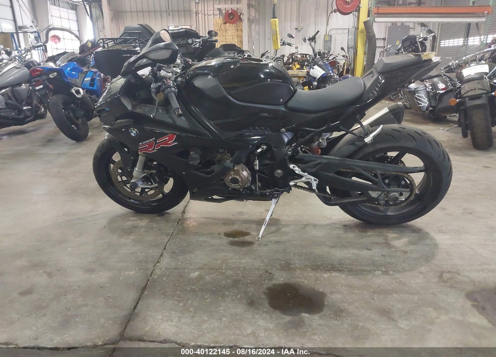 2022 BMW S 1000 RR VIN: WB10E2305N6E95907