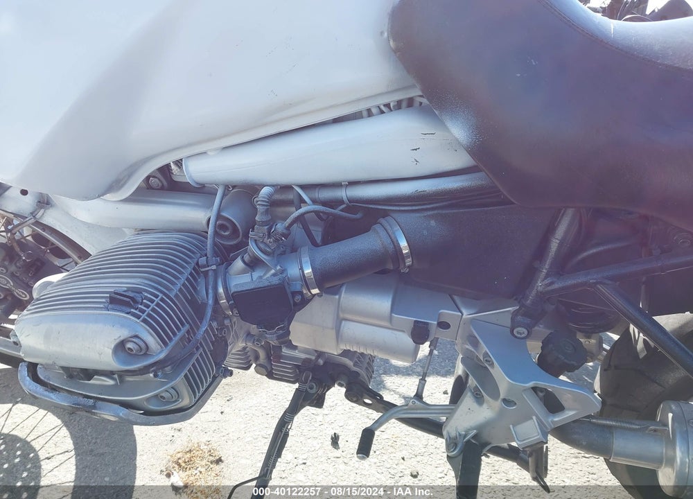 1999 BMW R1100 GS VIN: WB10409B3XZB86356