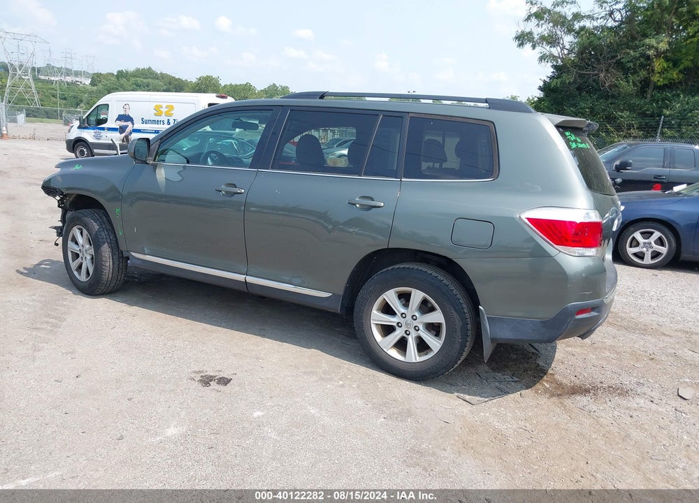 2013 TOYOTA HIGHLANDER BASE PLUS V6 VIN: 5TDBK3EH4DS192934