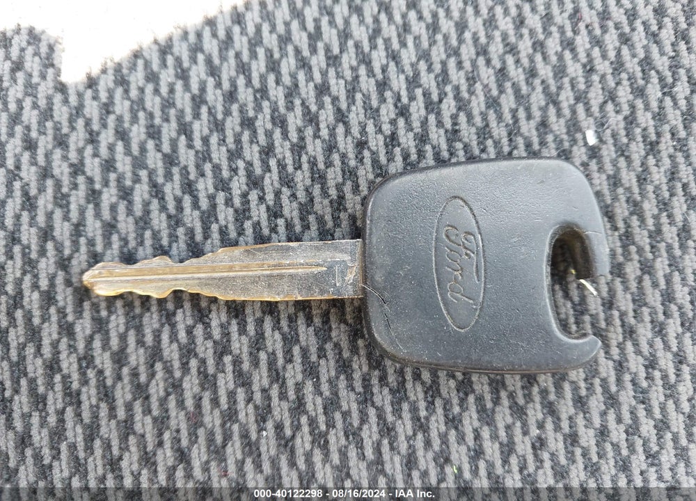 2003 FORD FOCUS LX VIN: 1FAFP33P93W125943