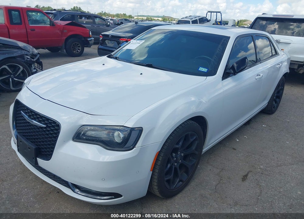2019 CHRYSLER 300 300S VIN: 2C3CCABG2KH593528