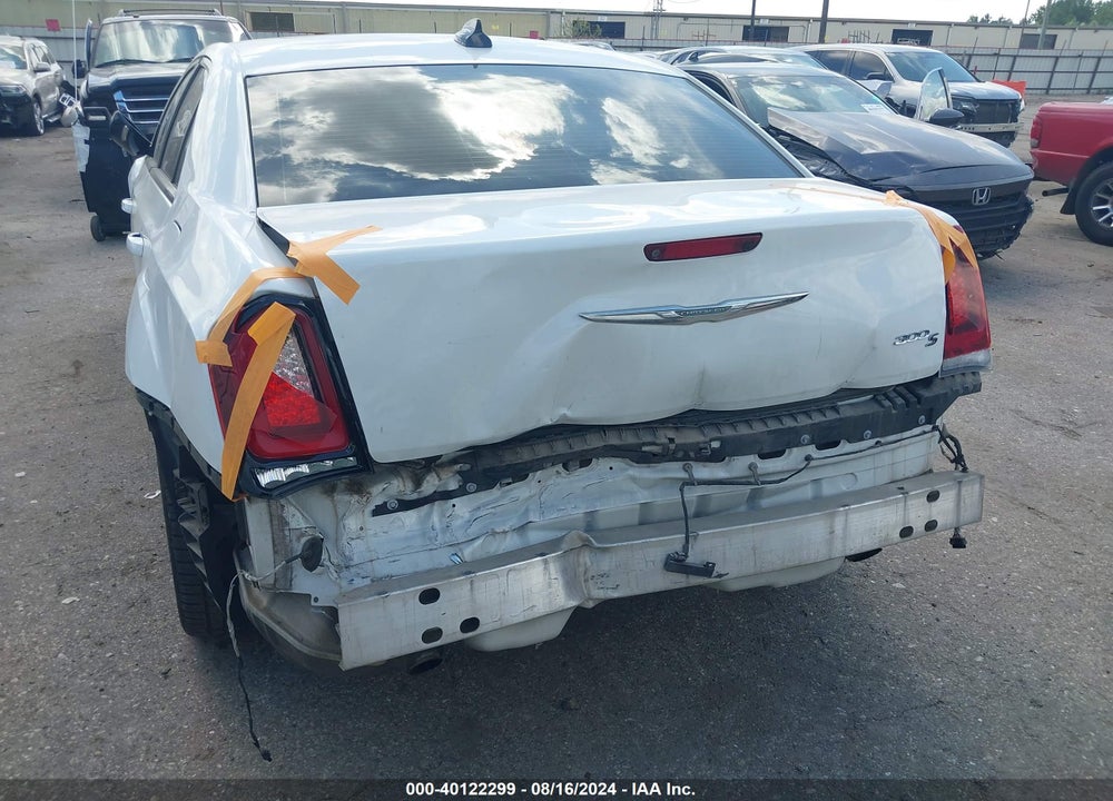 2019 CHRYSLER 300 300S VIN: 2C3CCABG2KH593528