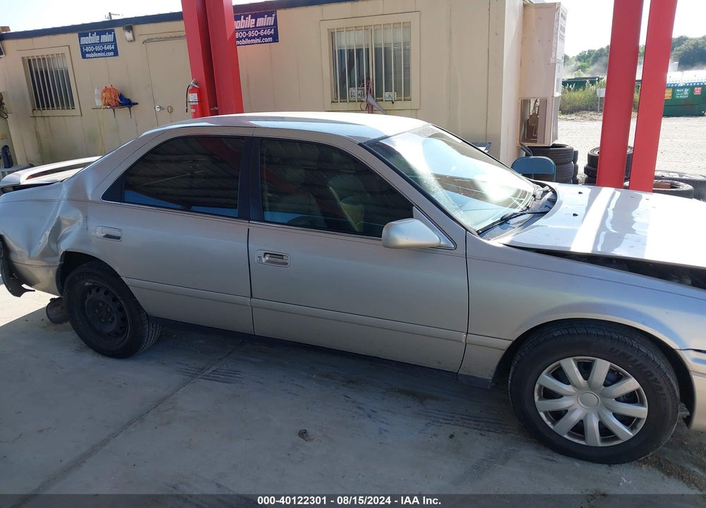 2000 TOYOTA CAMRY CE/LE/XLE VIN: 4T1BG22K5YU755790