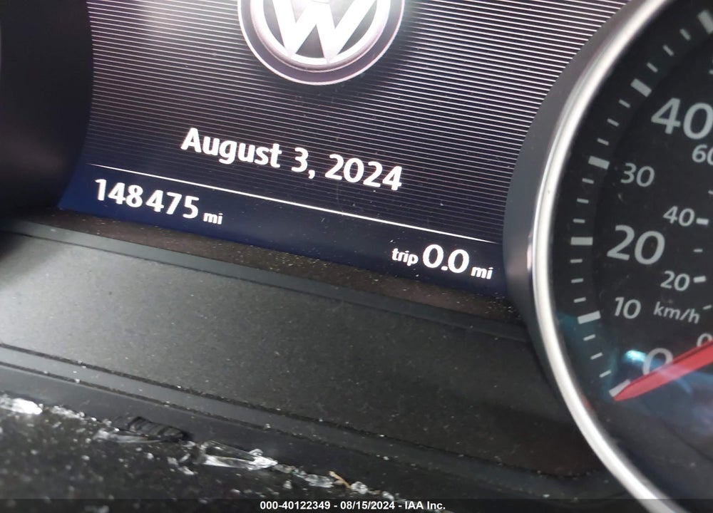 2014 VOLKSWAGEN TOUAREG TDI LUX VIN: WVGEP9BP4ED014141