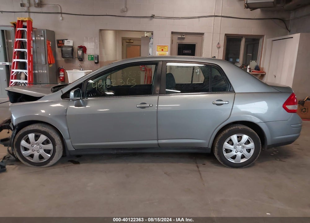 2008 NISSAN VERSA 1.8S VIN: 3N1BC11E58L425828