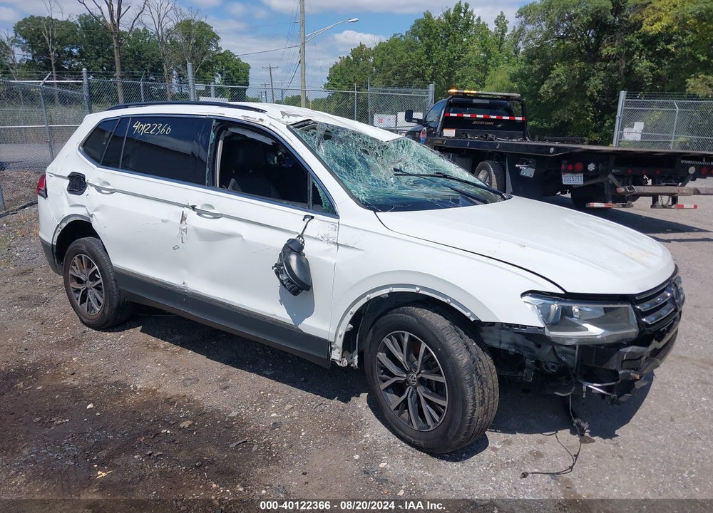 2018 VOLKSWAGEN TIGUAN 2.0T SE/2.0T SEL VIN: 3VV3B7AX2JM207825