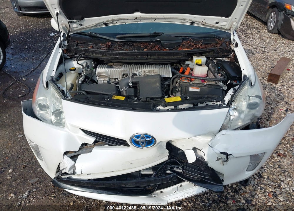2013 TOYOTA PRIUS FOUR VIN: JTDKN3DU1D5575922