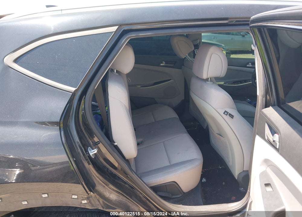 2018 HYUNDAI TUCSON SPORT VIN: KM8J33AL8JU703793