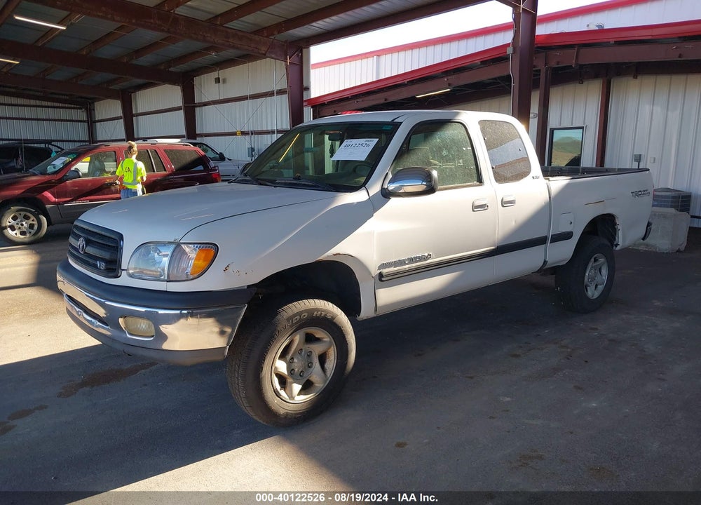 2002 TOYOTA TUNDRA SR5 V8 VIN: 5TBBT44132S321985