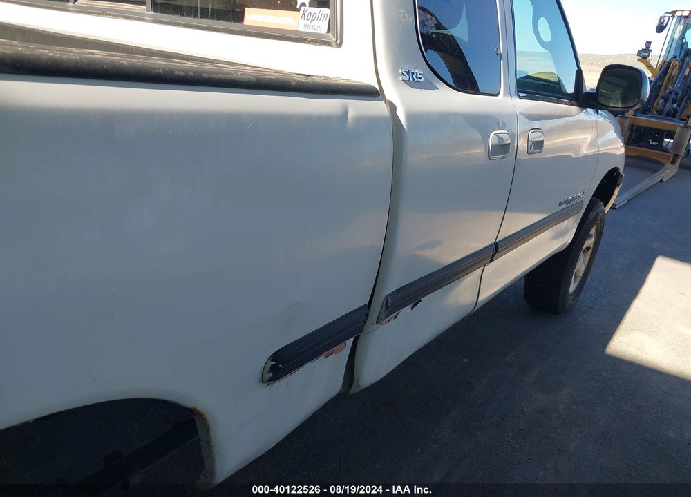 2002 TOYOTA TUNDRA SR5 V8 VIN: 5TBBT44132S321985