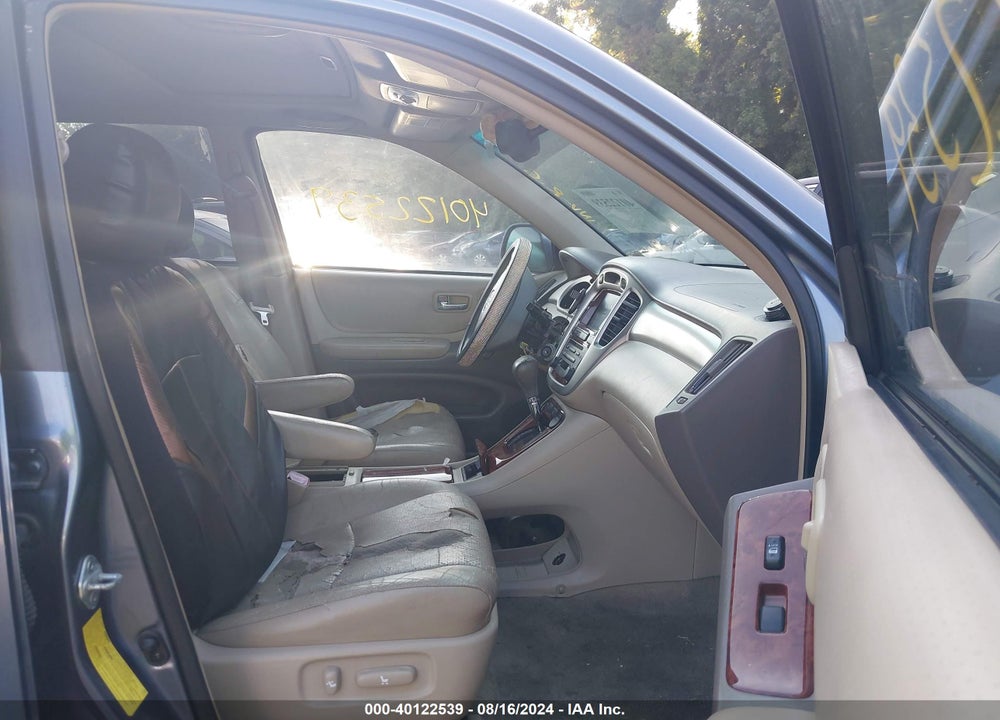 2006 TOYOTA HIGHLANDER HYBRID LIMITED V6 VIN: JTEEW21A860005667