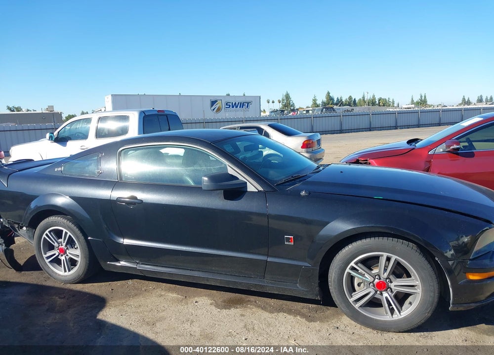 2005 FORD MUSTANG GT DELUXE/GT PREMIUM VIN: 1ZVFT82H655227395