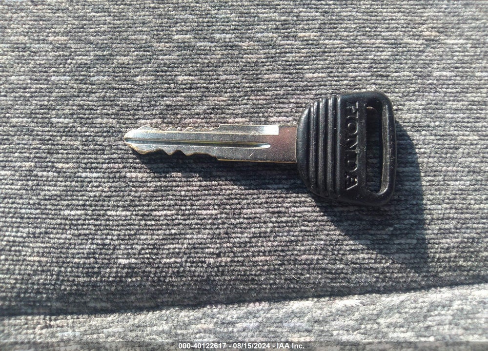 2000 HONDA CIVIC EX VIN: 2HGEJ8644YH604042