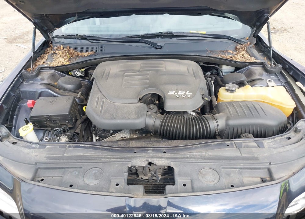 2011 CHRYSLER 300 LIMITED VIN: 2C3CA5CG4BH558176