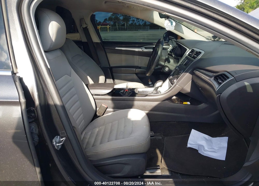 2015 FORD FUSION S VIN: 3FA6P0G74FR202105