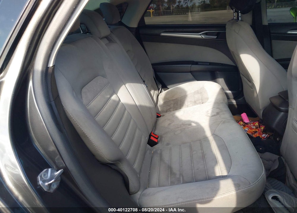 2015 FORD FUSION S VIN: 3FA6P0G74FR202105