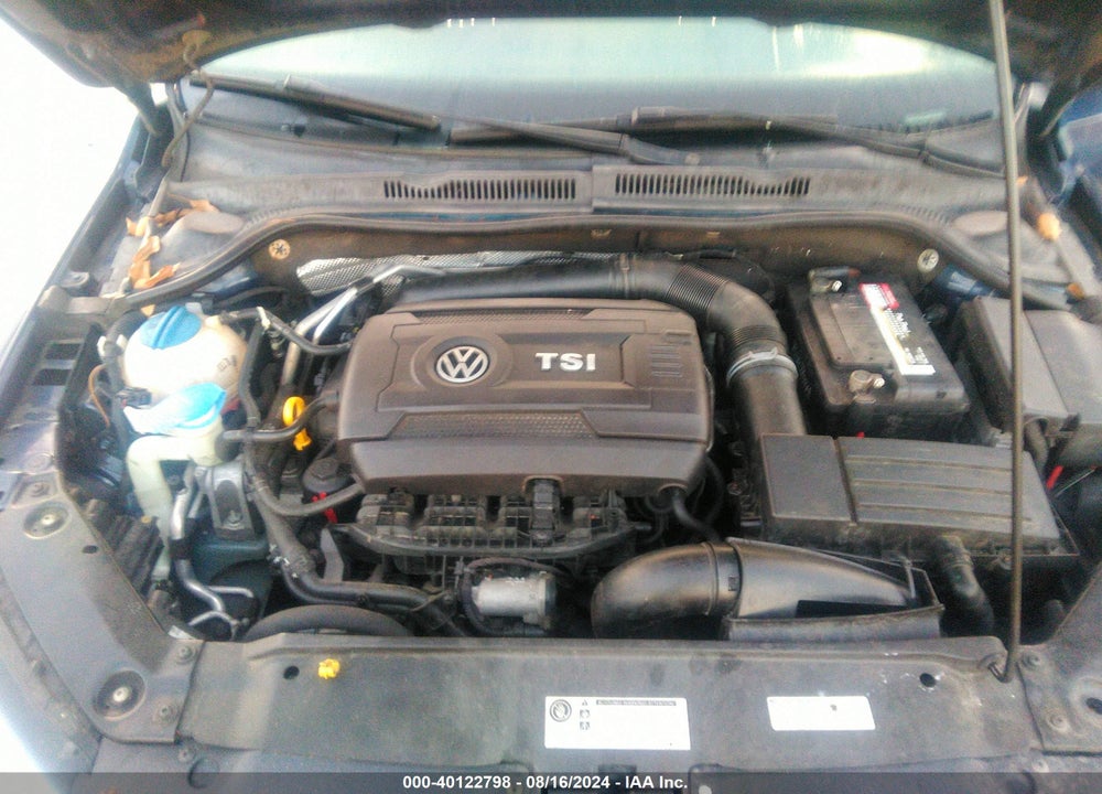 2014 VOLKSWAGEN JETTA 1.8T SE VIN: 3VWD17AJ0EM314649