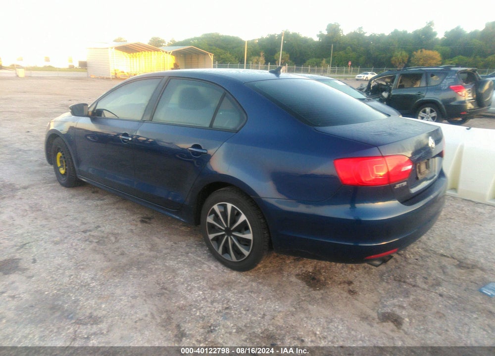 2014 VOLKSWAGEN JETTA 1.8T SE VIN: 3VWD17AJ0EM314649
