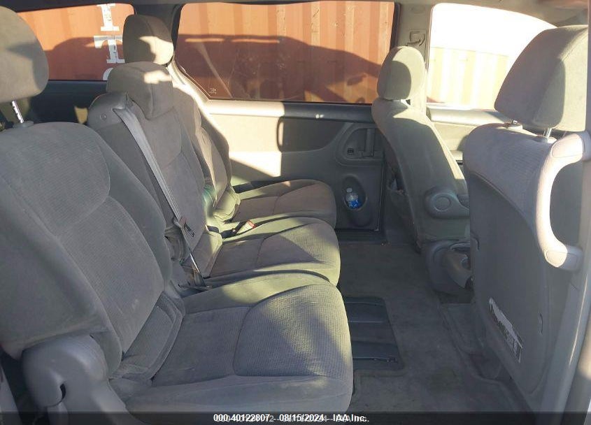 2004 TOYOTA SIENNA LE VIN: 5TDZA23C24S161703