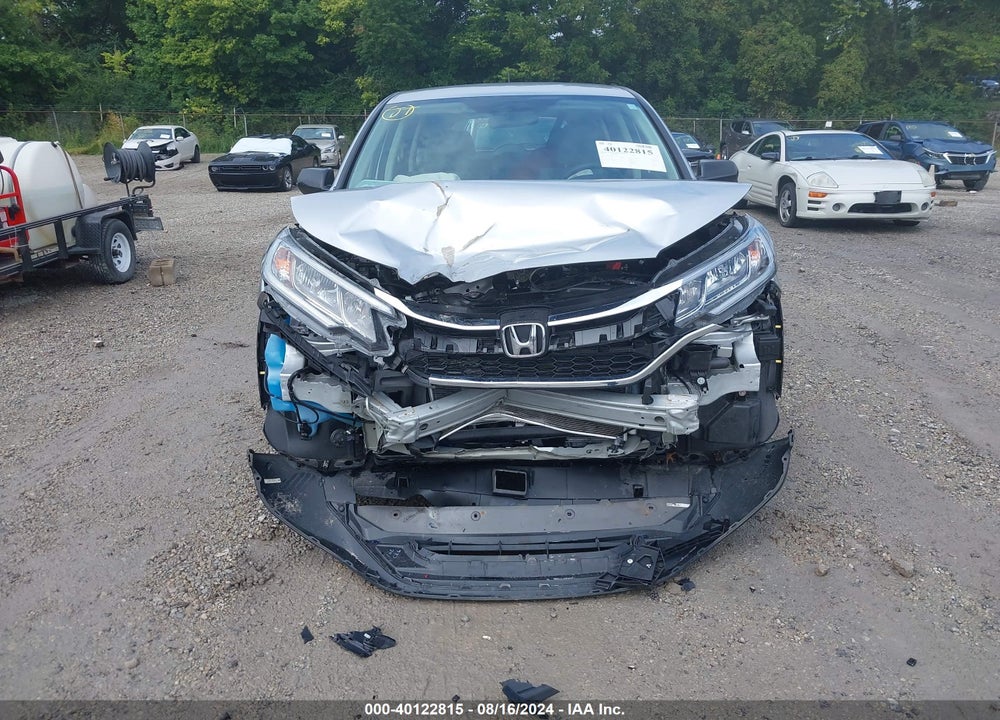 2015 HONDA CR-V LX VIN: 5J6RM4H3XFL082547
