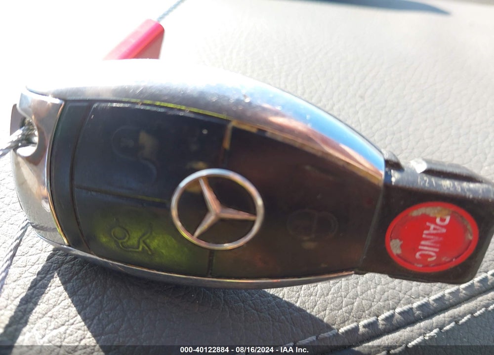 2009 MERCEDES-BENZ S 550 VIN: WDDNG71X59A250305