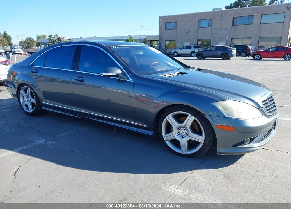 2009 MERCEDES-BENZ S 550 VIN: WDDNG71X59A250305