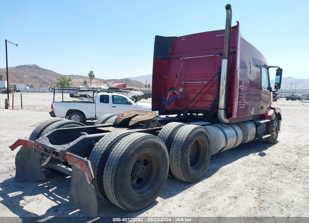 2013 VOLVO VN VNL VIN: 4V4NC9EH5DN542577