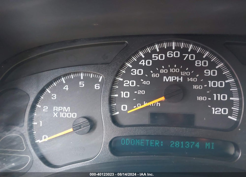 2005 CHEVROLET SILVERADO 1500 LS VIN: 2GCEC13T751158226