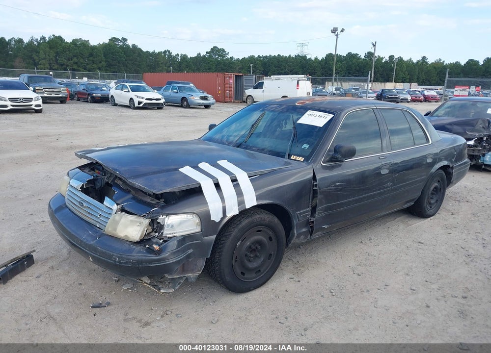 2004 FORD CROWN VICTORIA VIN: 2FAFP73W04X135295